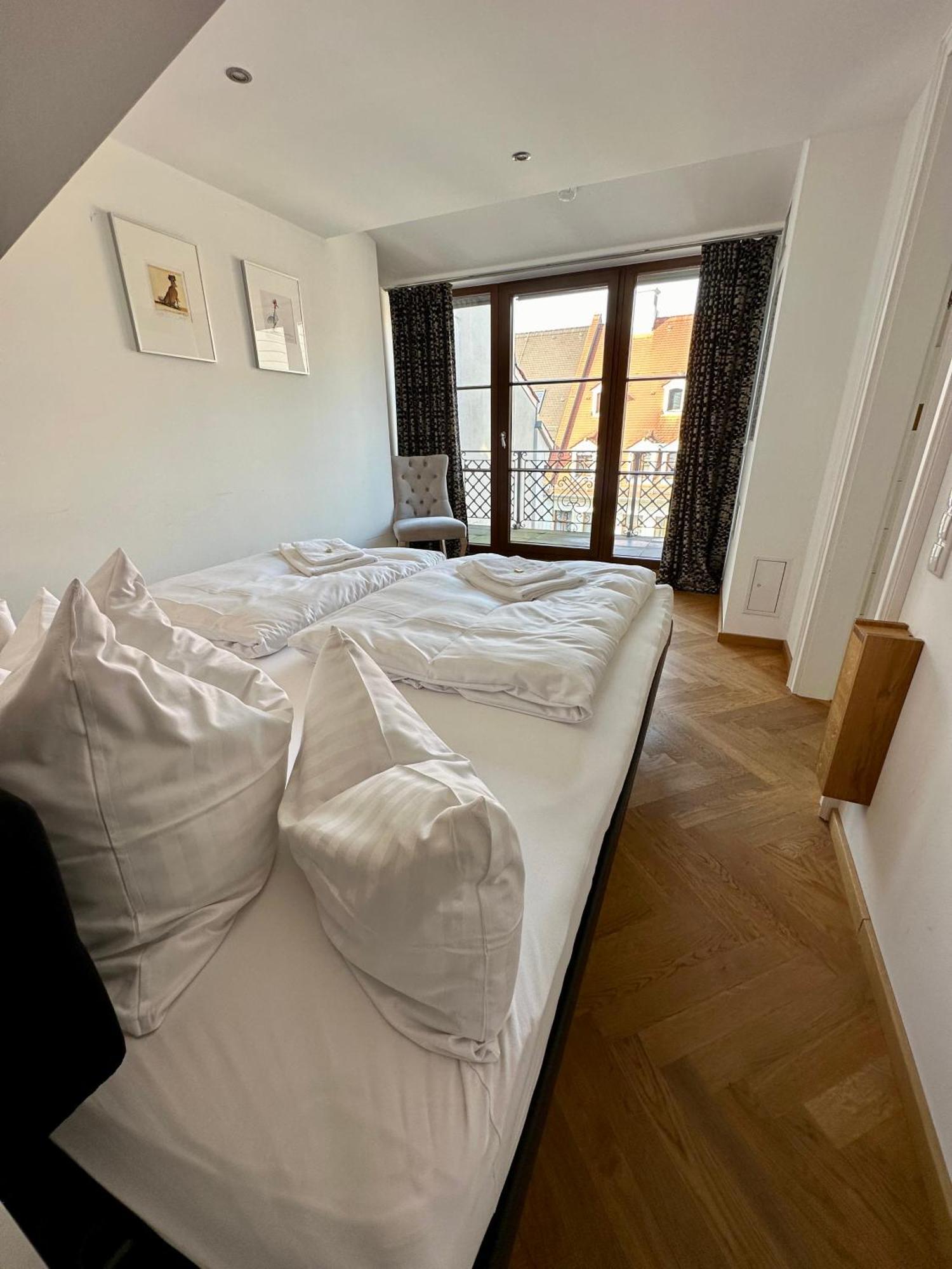 Luxus Suite Mit Einmaligem Blick Auf Die Frauenkirche Dresden Ngoại thất bức ảnh